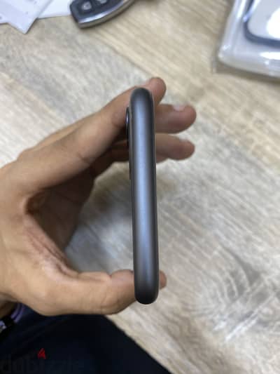 Apple - iPhone 11