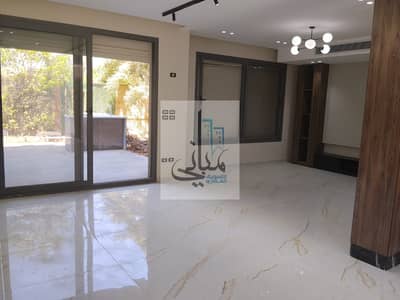 Townhouse for rent in Reem Residence compound, with ACs and a kitchen, 320 square meters