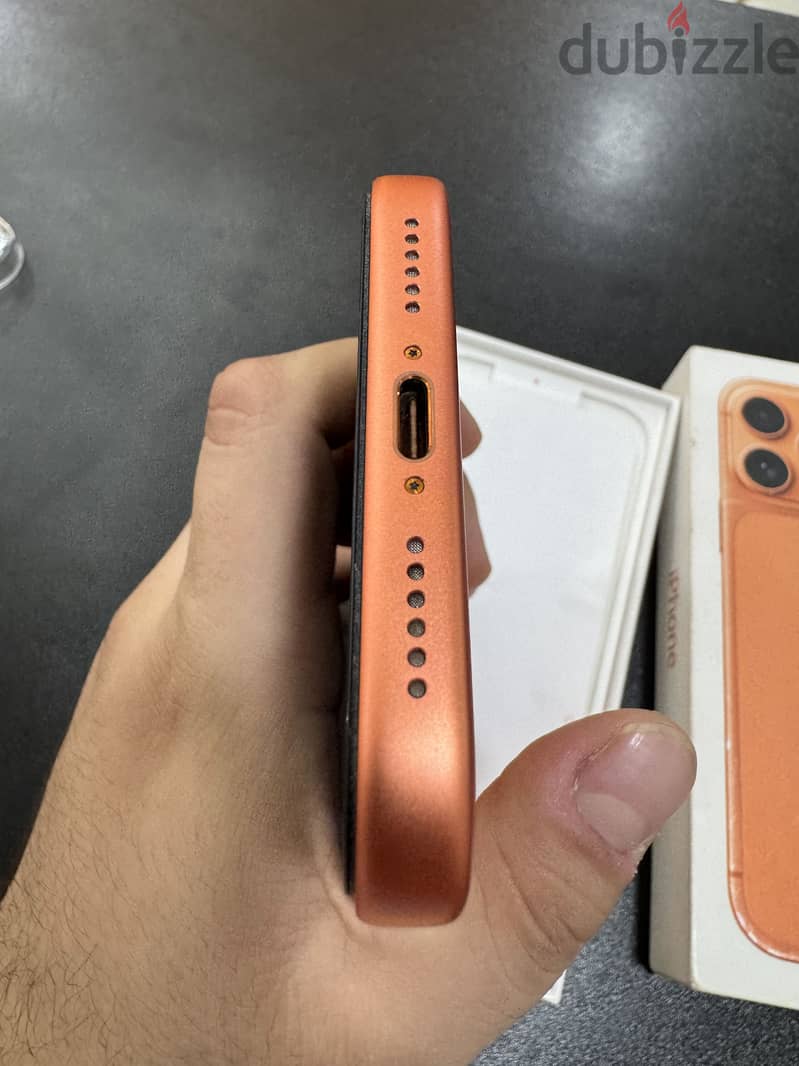Apple - iPhone 17 Pro Max 2