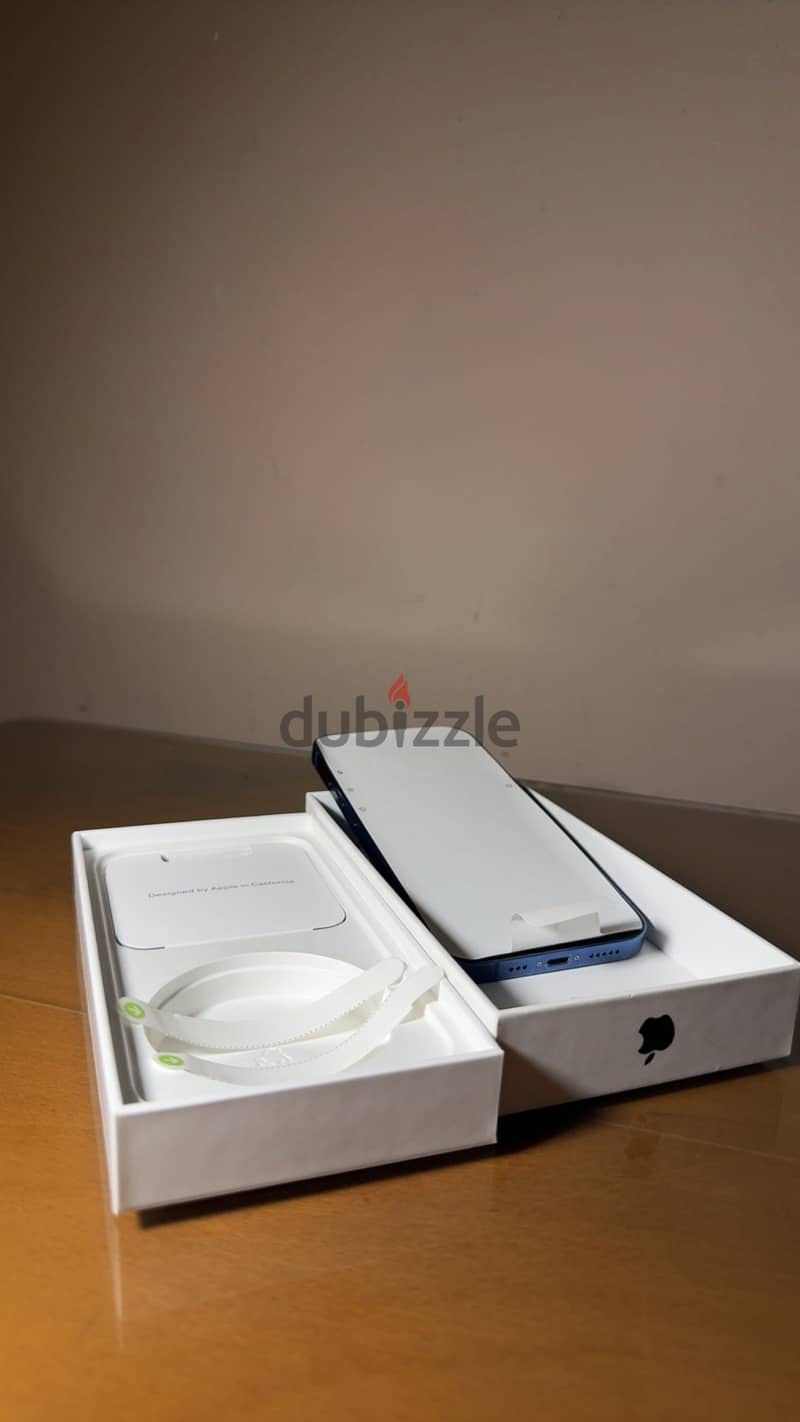 Apple - iPhone 13 4