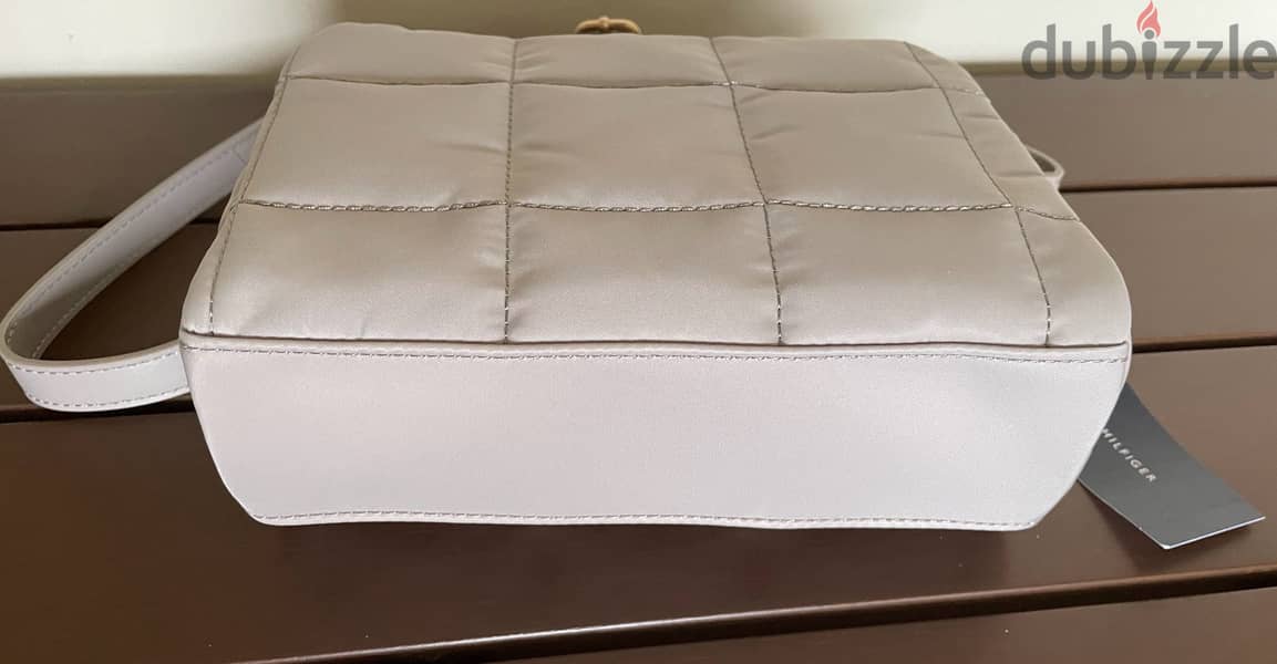 Tommy Hilfiger Small Crossbody 1