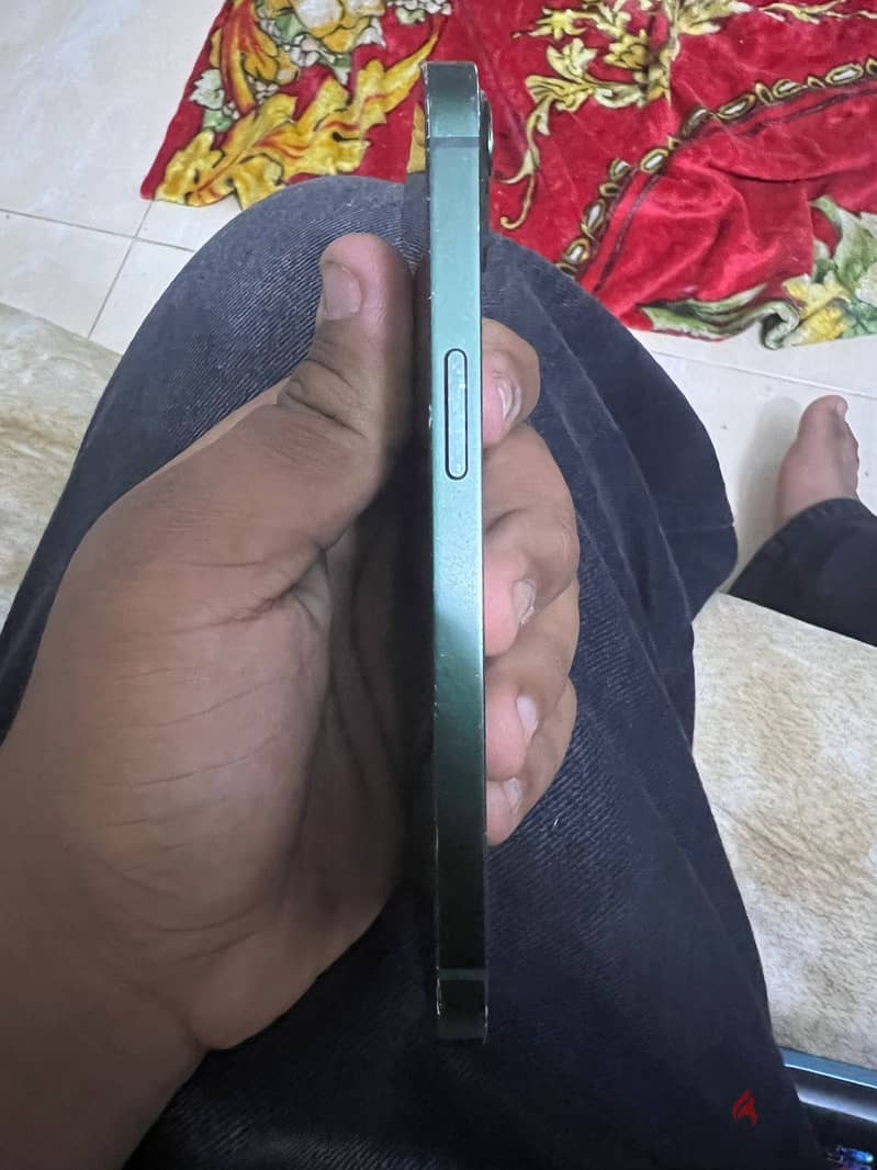 آبل - آيفون 13 1