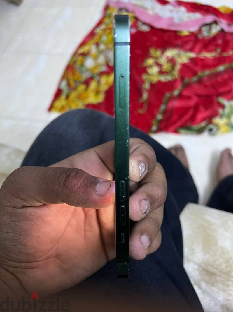 آبل - آيفون 13 4