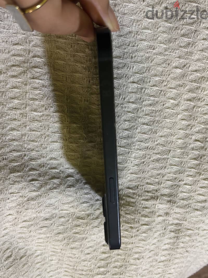 Apple - iPhone 13 4