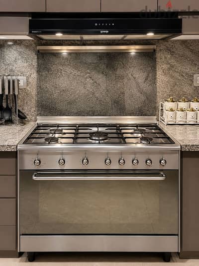 بوتاجاز Smeg إيطالي 90 سم – 5 شعلة – فرن غاز – موديل SX91VJME