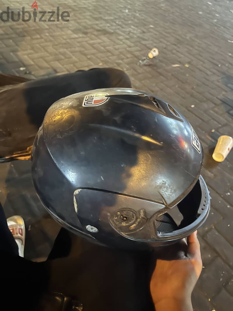 Helmet AGV 1