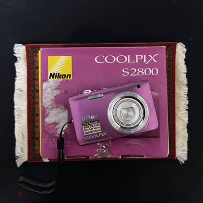 nikon s2800 digital camera
