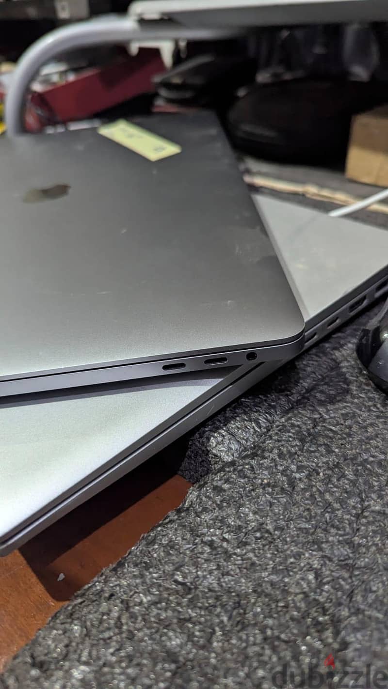 MacBook Pro 16-inch (2019) 4