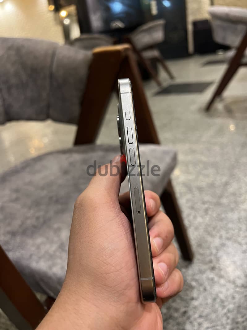 Apple - iPhone 15 Pro 2