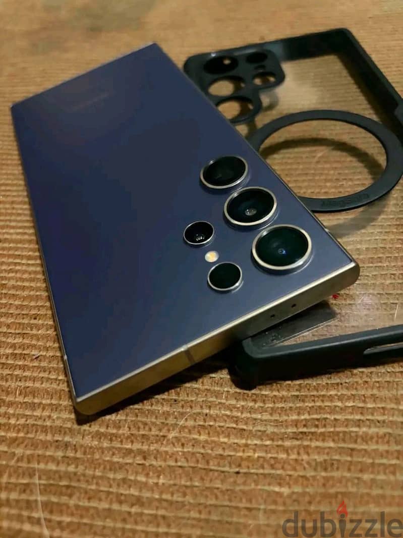 Samsung  galaxy S24 Ultra 3