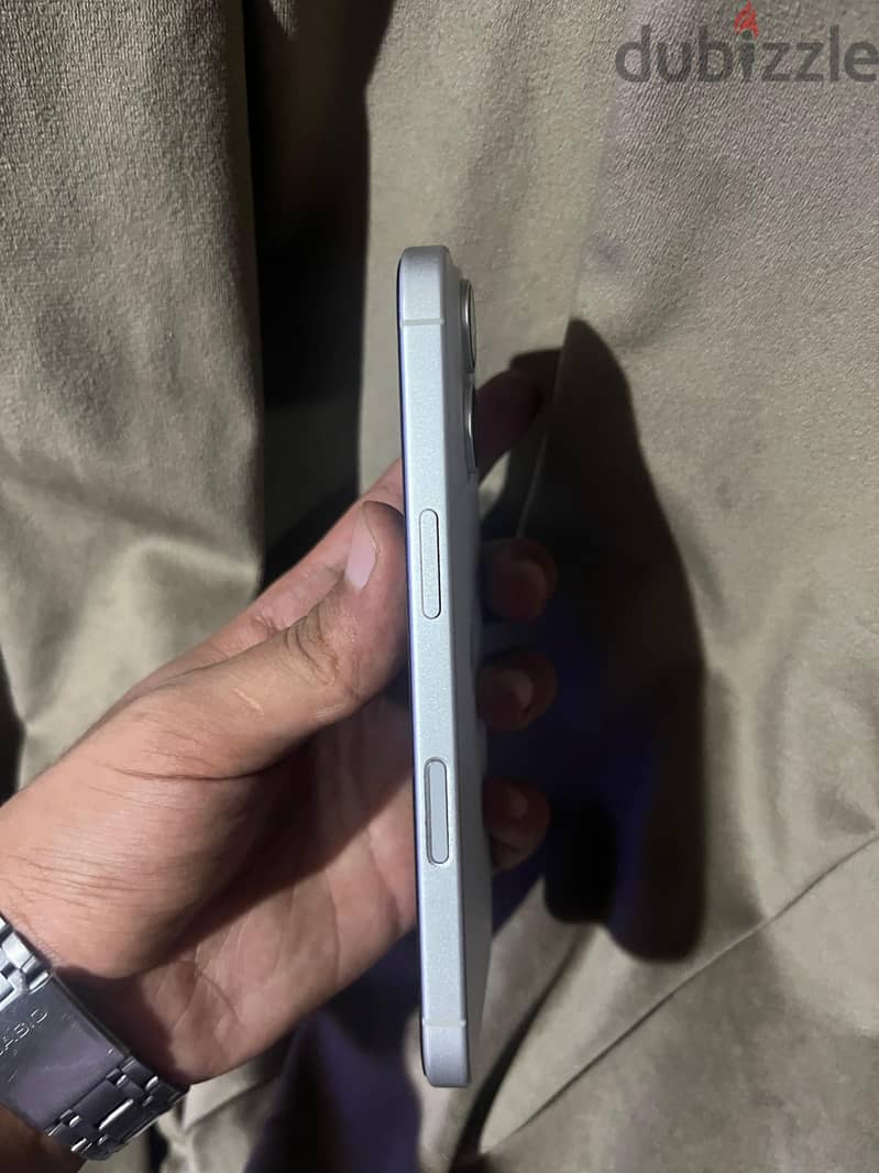 Apple - iPhone 16 2