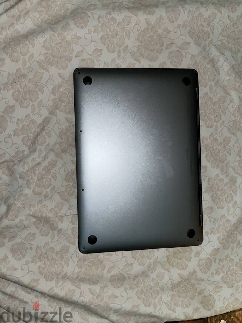 MacBook Pro 13-inch, 2017 1