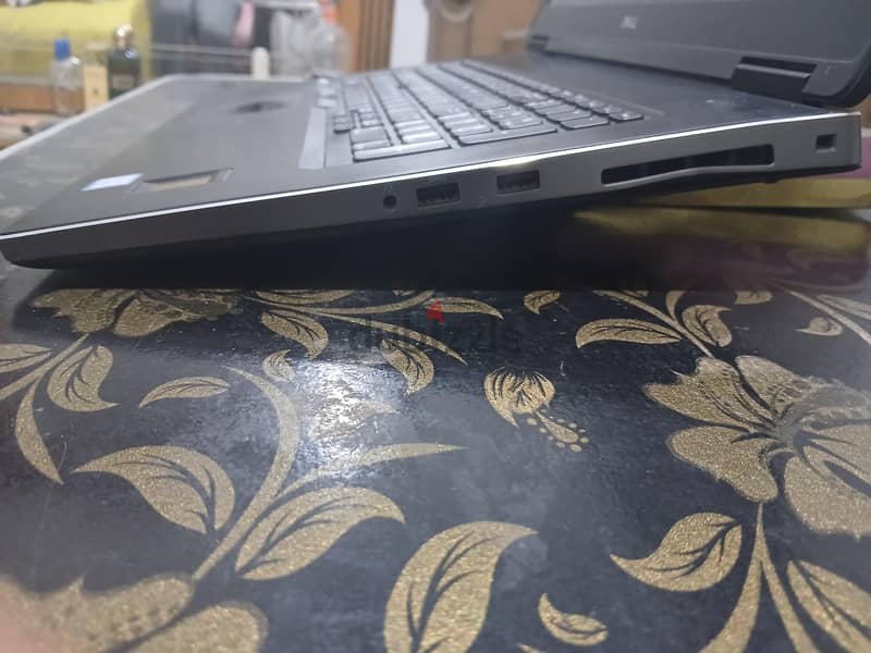 Dell precision 7730 8