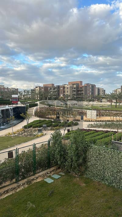 فرصة مميزة | شقة للإيجار في كمبوند نيو جيزة – أمبرفيل | 237م² | 3 غرف + غرفة ناني | مطبخ + تكييفات + أجهزة | 65 ألف شهريًا