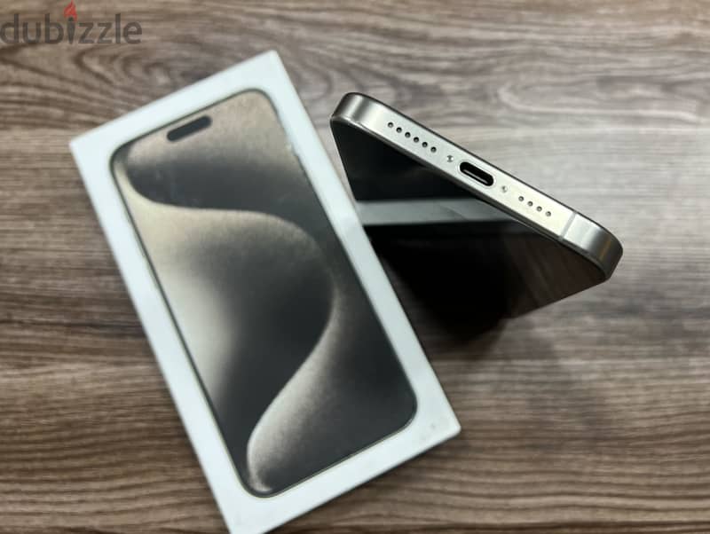 Apple - iPhone 15 Pro Max 4