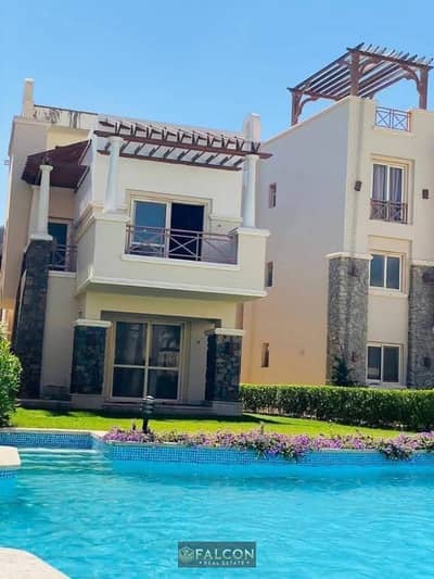 شاليه للبيع بجاردن خاص دايركت علي الPoolو بفيو البحر في بلو بلو السخنه - Blue BLue Sokhna