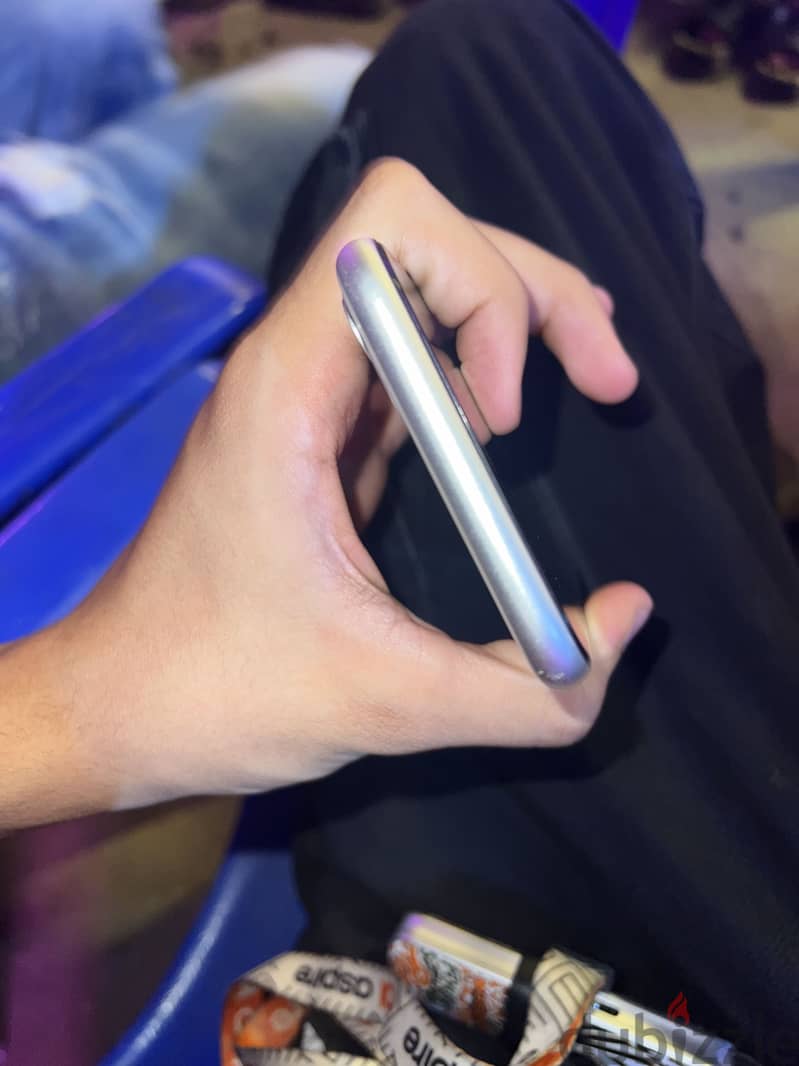 Apple - iPhone 11 1