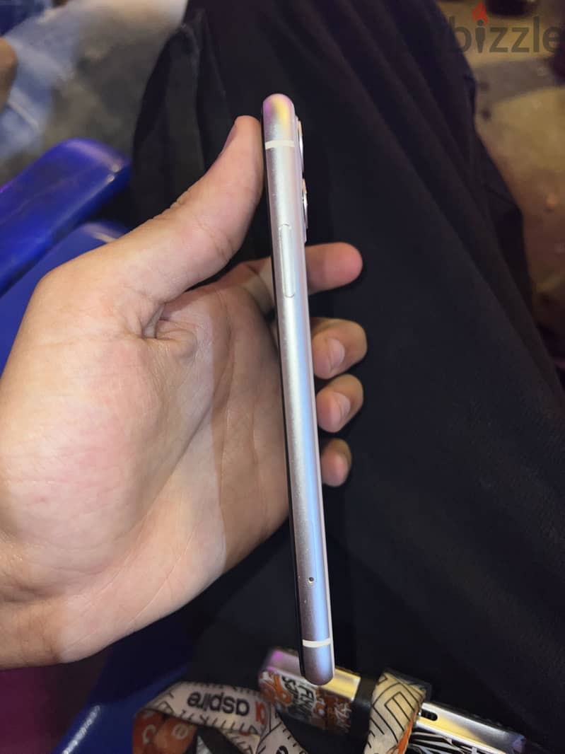 Apple - iPhone 11 3