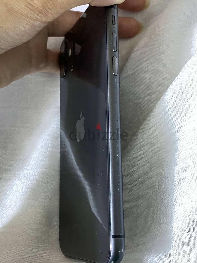 Apple - iPhone 11 2