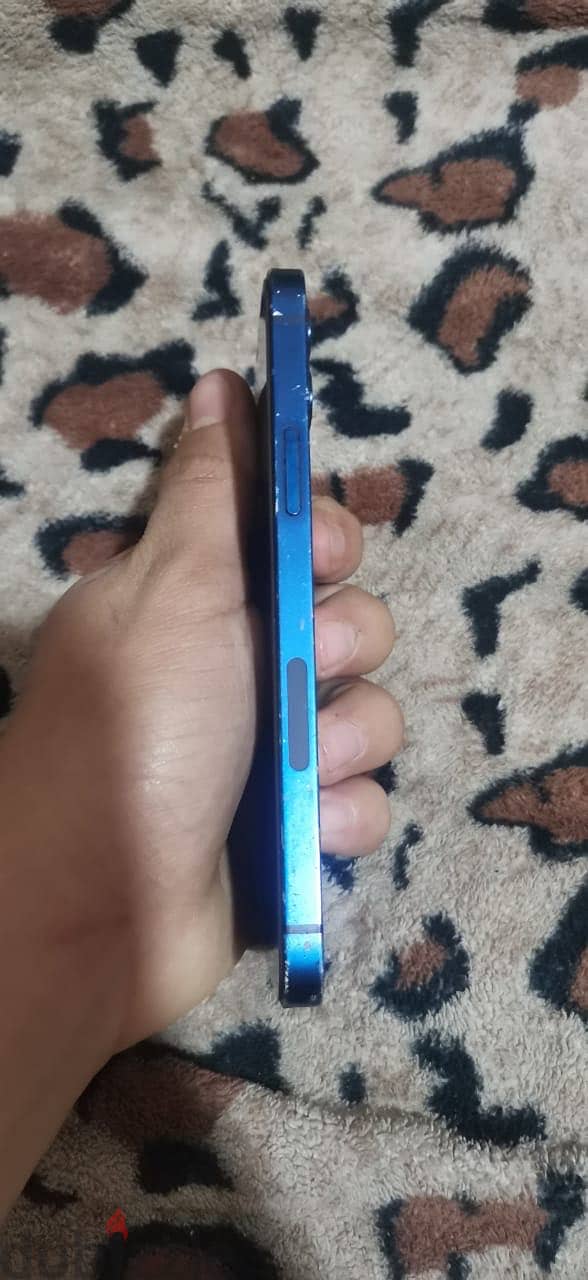 Apple - iPhone 12 4