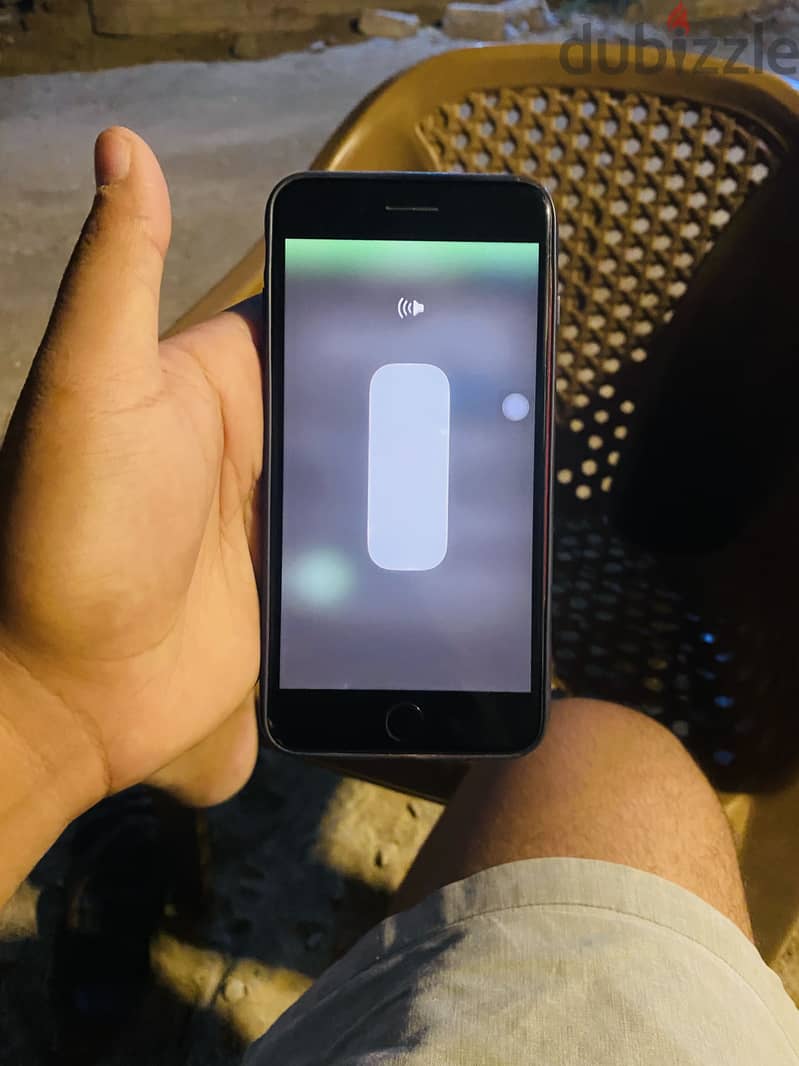 آبل - آيفون 8 بلس 9