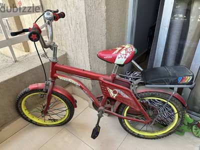 عجلة اطفال بحاله جيده ١٢٠٠ جنيه