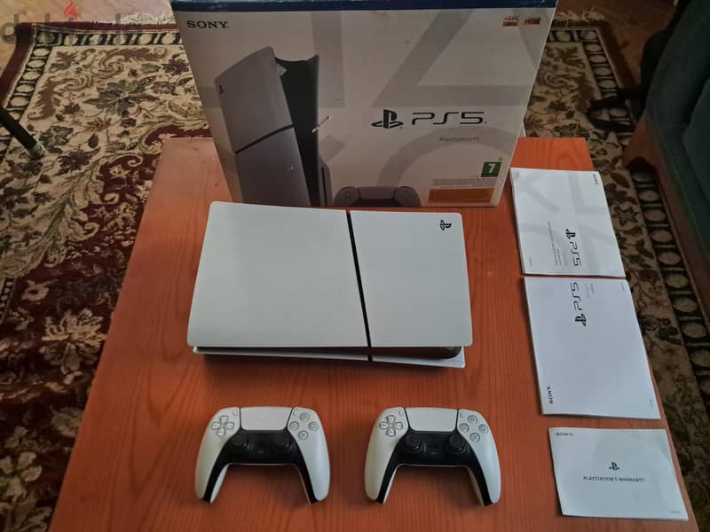 PS5 Slim CD with 2 Controllers 1