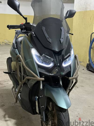 سكوتر n max 200