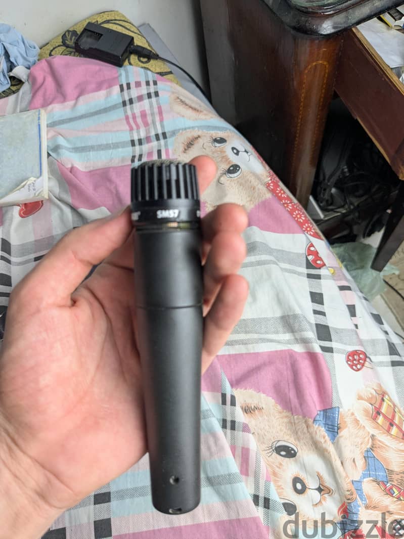 Shure sm57 dynamic microphone (instruments / vocals) 1
