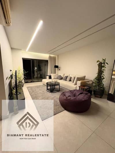 بالتقسيط علي 12سنه دوبلكس 5غرف ببرايفت ROOF متشطب لوكس صف اول علي اللاجون مباشره بخصم 40% وبالتقسيط علي 12سنه