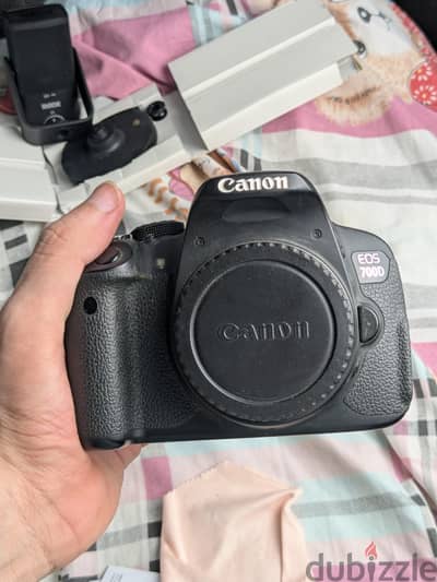 Canon 700d + 18-50 kit lens very good condition
