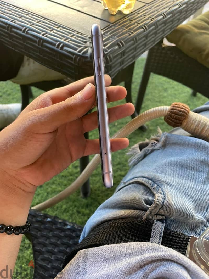 آبل - آيفون 11 5