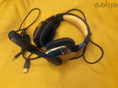 Headphone مستعملة بحالة جيدة