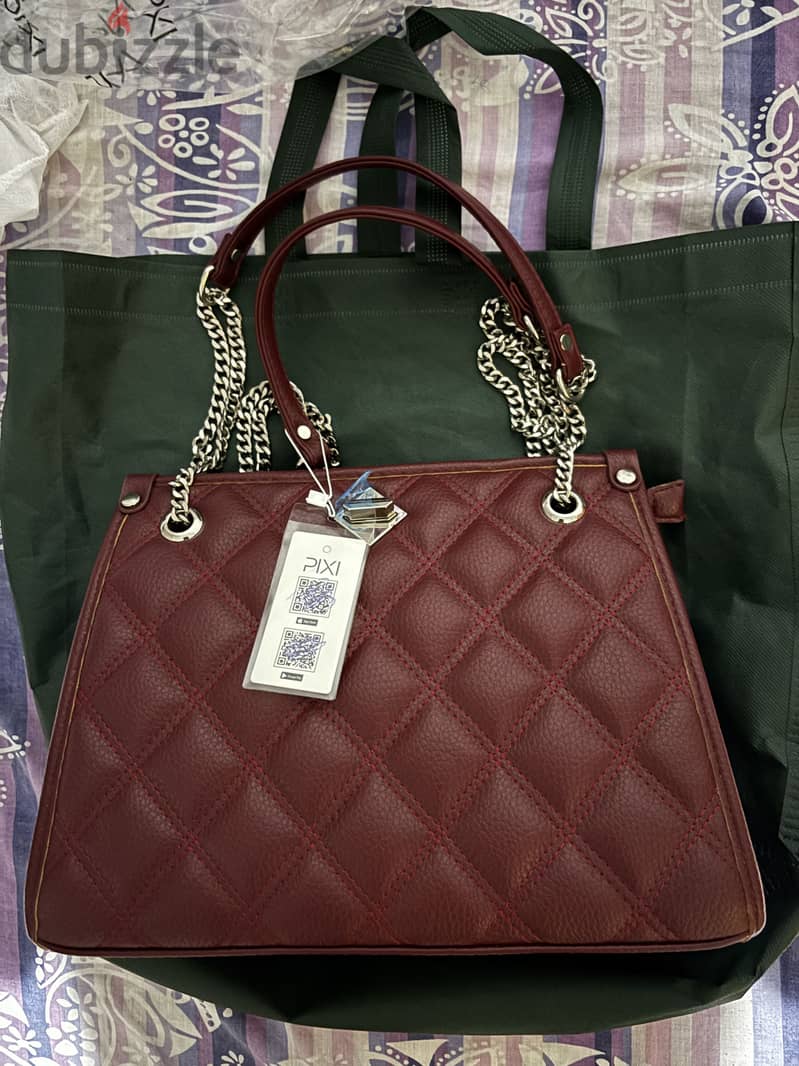 PIXI shoulder bag 1