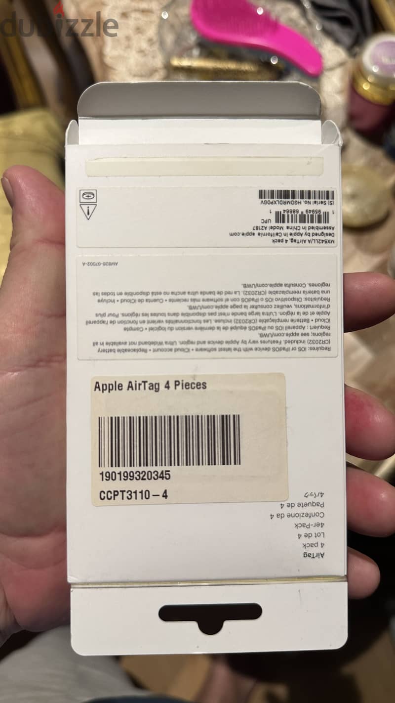 4 Apple air tag 1