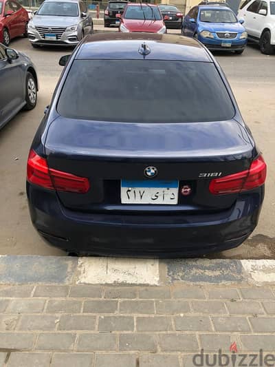 BMW 318 2018
