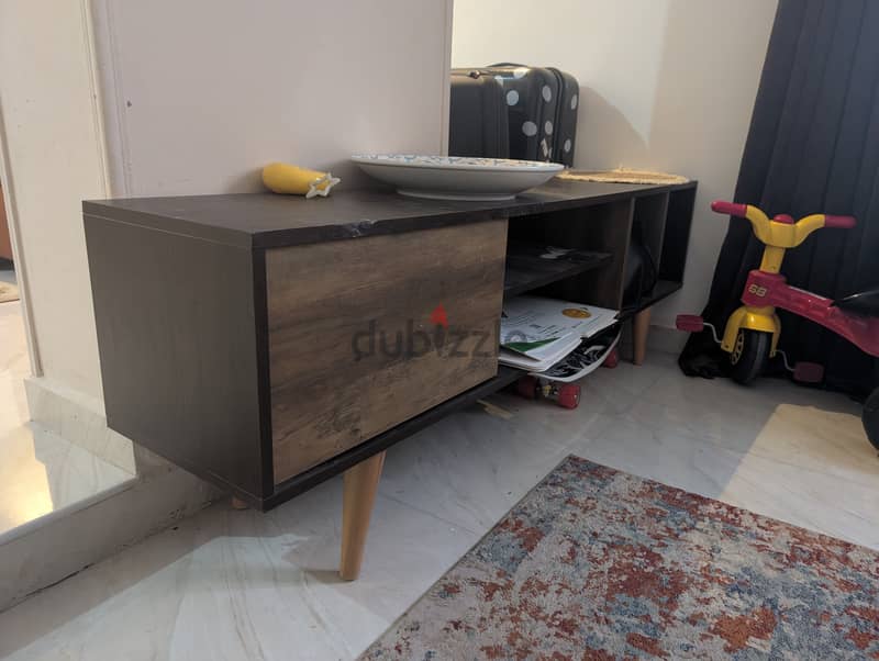Coffee table + Tv table 1