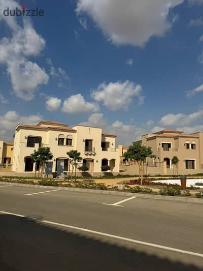 توين هاوس جاهز للاستلام الفوري للبيع في سيتي جيت ديار القطري التجمع الخامس City Gate Diar Qatari New Cairo
