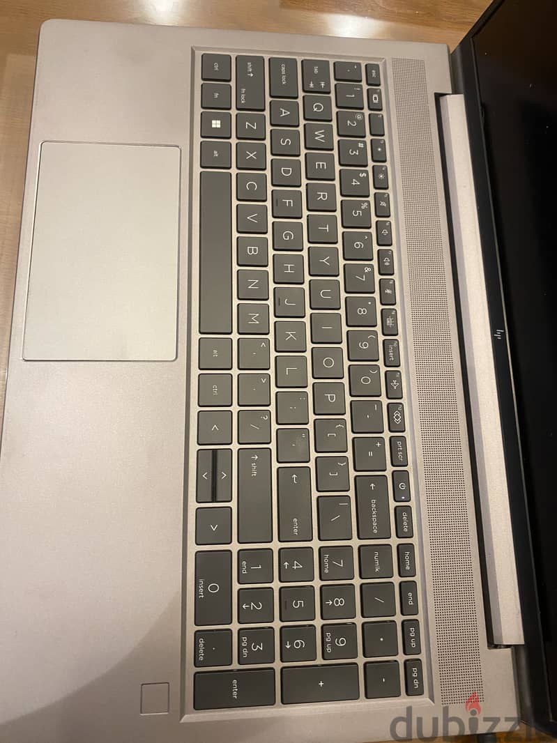 HP Zbook Power g8 10