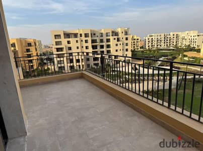 شقة استلام فورى و متشطبة بالكامل فى اويست اوراسكوم قرب نادى وادى دجلة