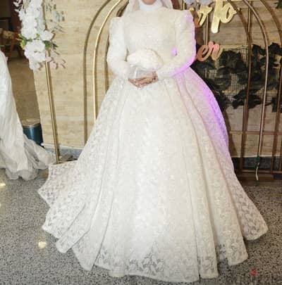 فستان زفاف استعمال مرة واحدة
