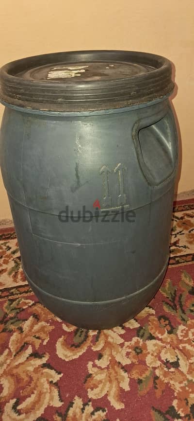 برميل بلاستيك