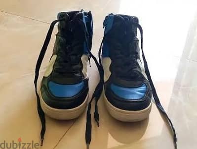 tommy Hilfiger shoes. size 38