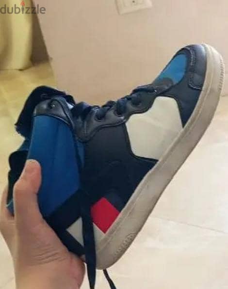 tommy Hilfiger shoes. size 38 2