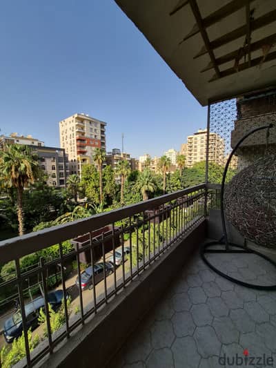 شقه للبيع في مصر الجديدة/ أرض الجولف