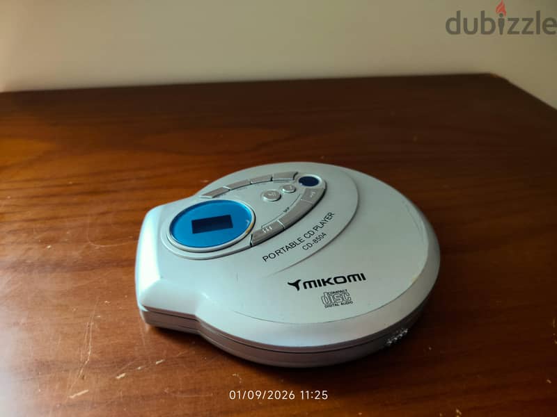 Mikomi CD-8504 Portable CD Player 1