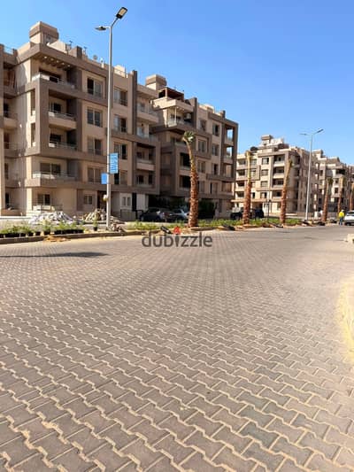 Ground Floor Apartment with Garden for Sale in Cairo University Compound – 178 sqm + 95 sqm Garden