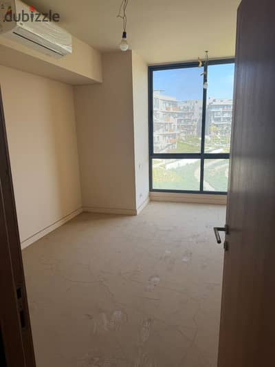 شقة مميزة في V Residence - SODIC Villette | 190م² | 3 غرف |  new cairo | nany room + Semi-Furnished | مطبخ وتكييفات | Prime Location