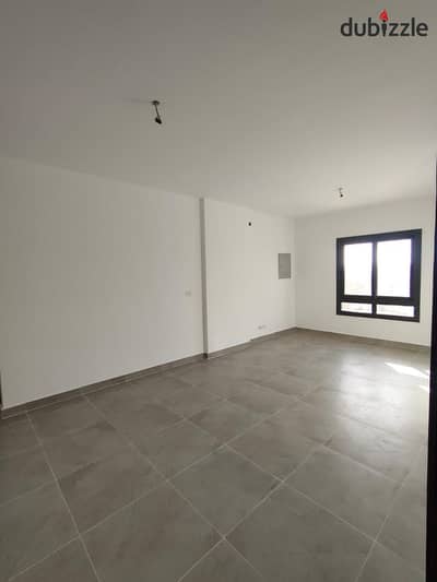Apartment 3 bedrooms installments sale at Celia