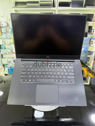Dell Precision 5520 Xeon E3 16GB RAM Quadro M1200 4GB 512GB SSD